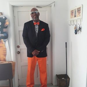 Meet your Posher, Derrick